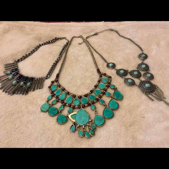 Turquoise/ Blue statement necklaces bundle - Picture 2 of 5